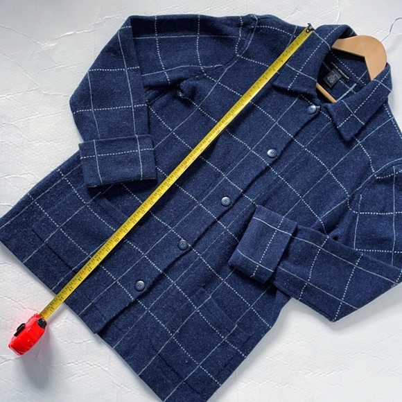 100% Lambswool Cardigan - Picture 6 of 12